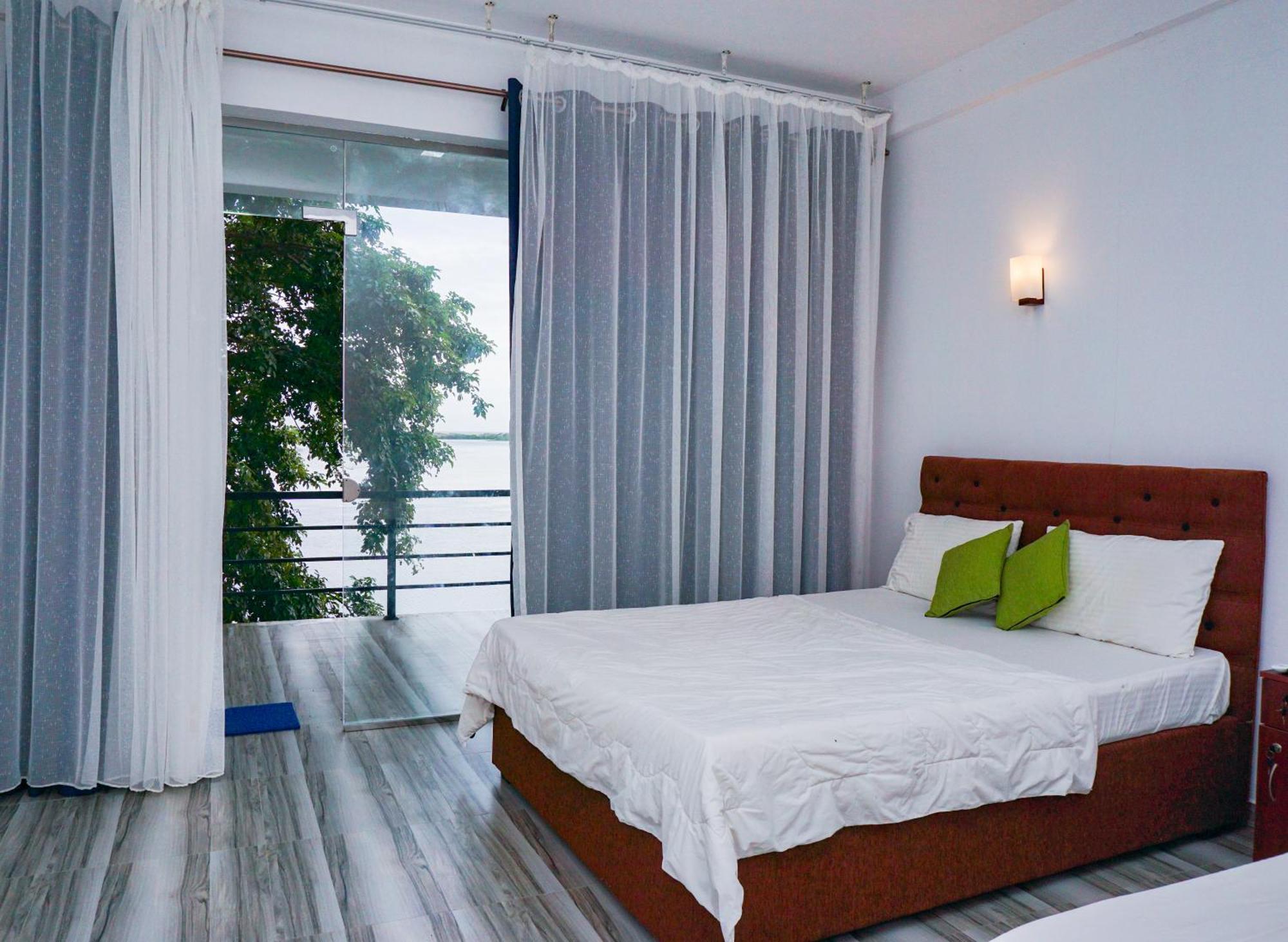 Dinuda Resort Kalpitiya Exterior photo